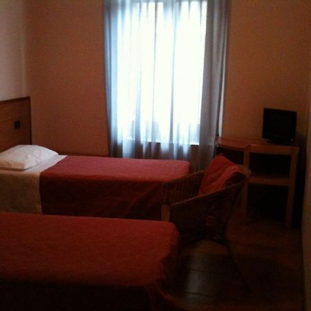 Hotel Nuovo Mediolan Zewnętrze zdjęcie